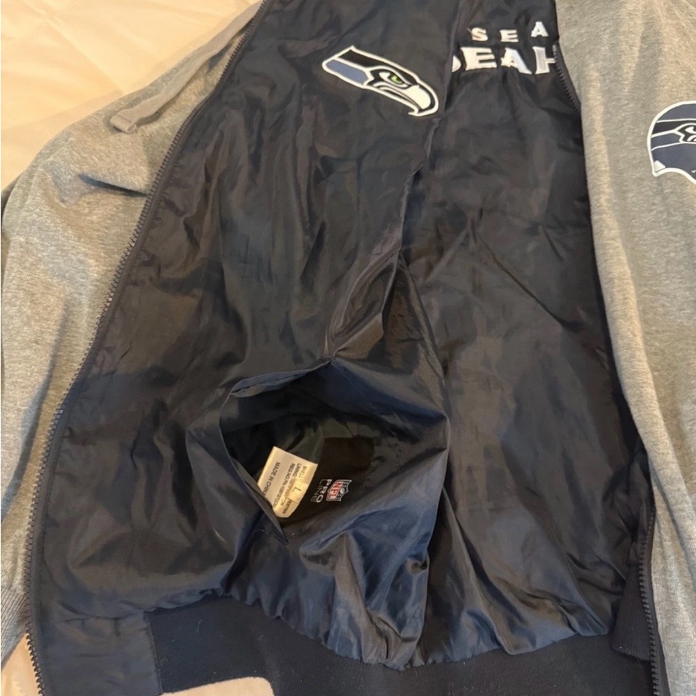 NFL Pro Line Reversible Jacket - Picture 4 of 12